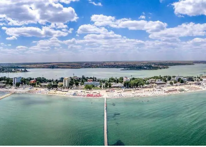 Blue Mirage Mamaia Luxury Apartment