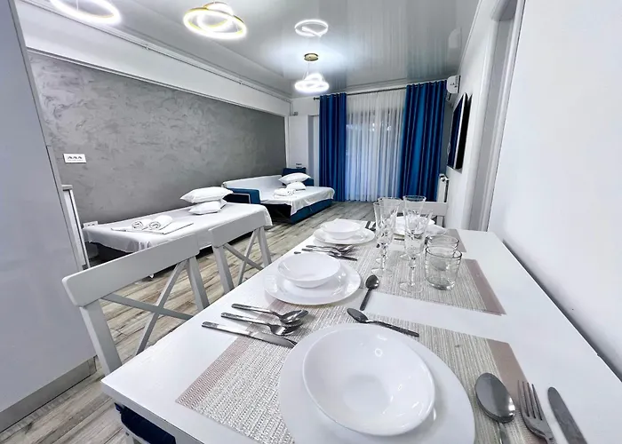 Blue Mirage Mamaia Luxury Apartment