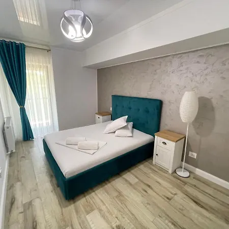 Blue Mirage Mamaia Luxury Apartment Exterior photo