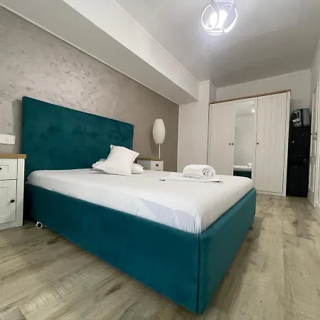 Blue Mirage Mamaia Luxury Apartment Exterior photo